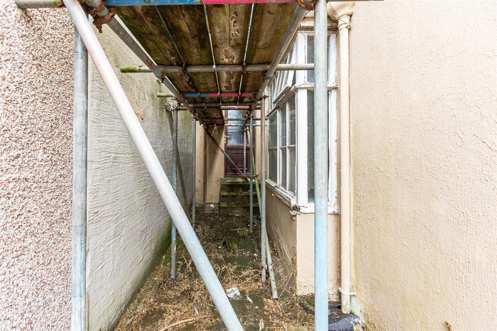 King Edward's Road, Swansea, SA1 4LL